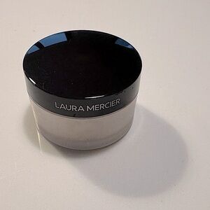 Laura Mercier Setting Powder with Black Lid